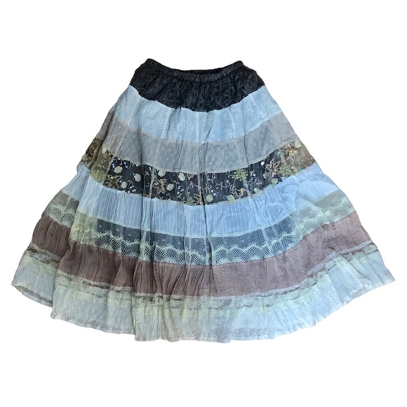 Ariella bohemian tiered elastic banded lace neutral skirt, Medium - Picture 2 of 6